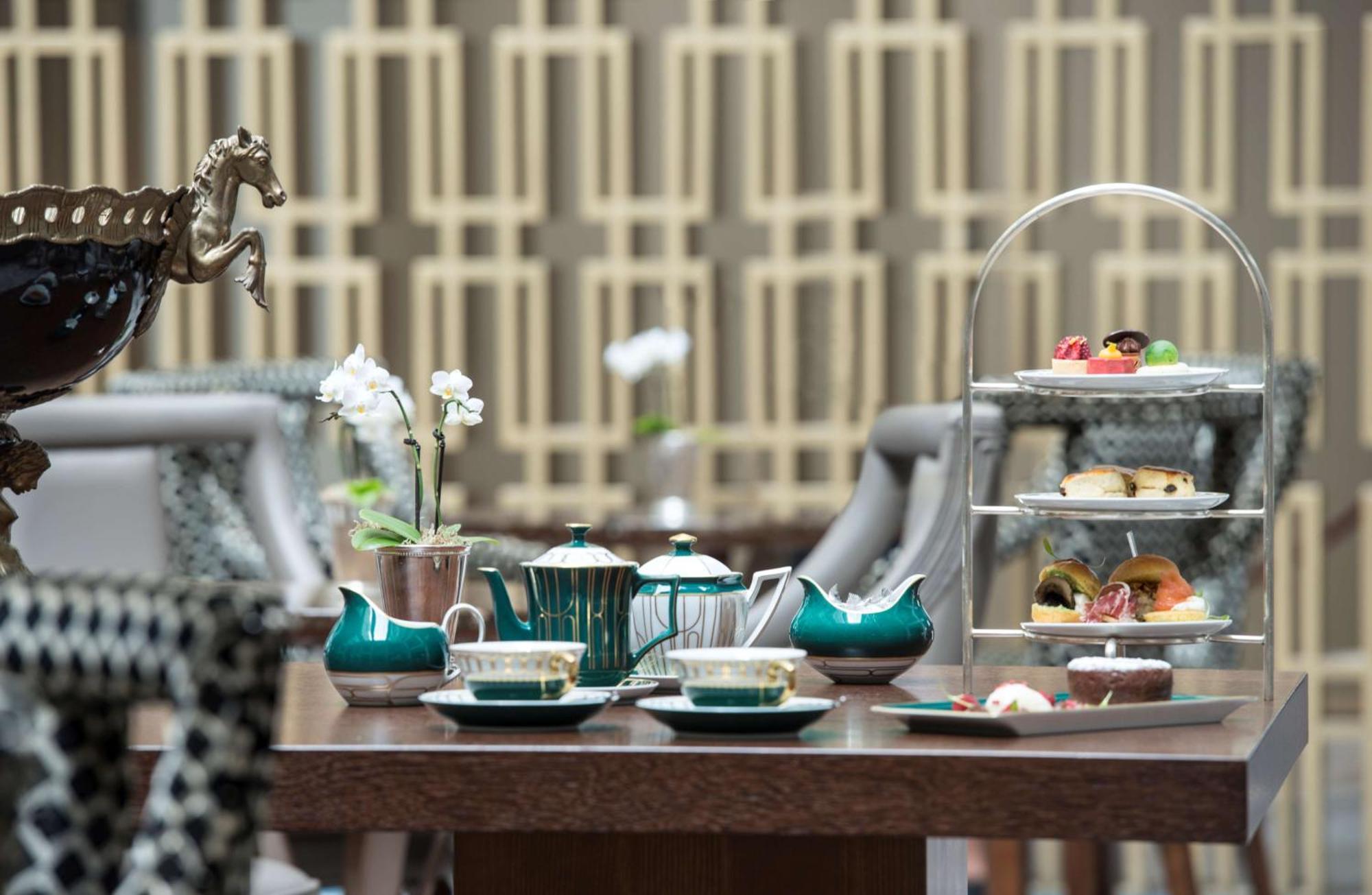 Tivoli Avenida Liberdade Lisboa - A Leading Hotel Of The World Εξωτερικό φωτογραφία Afternoon tea at the Taj Bengal
