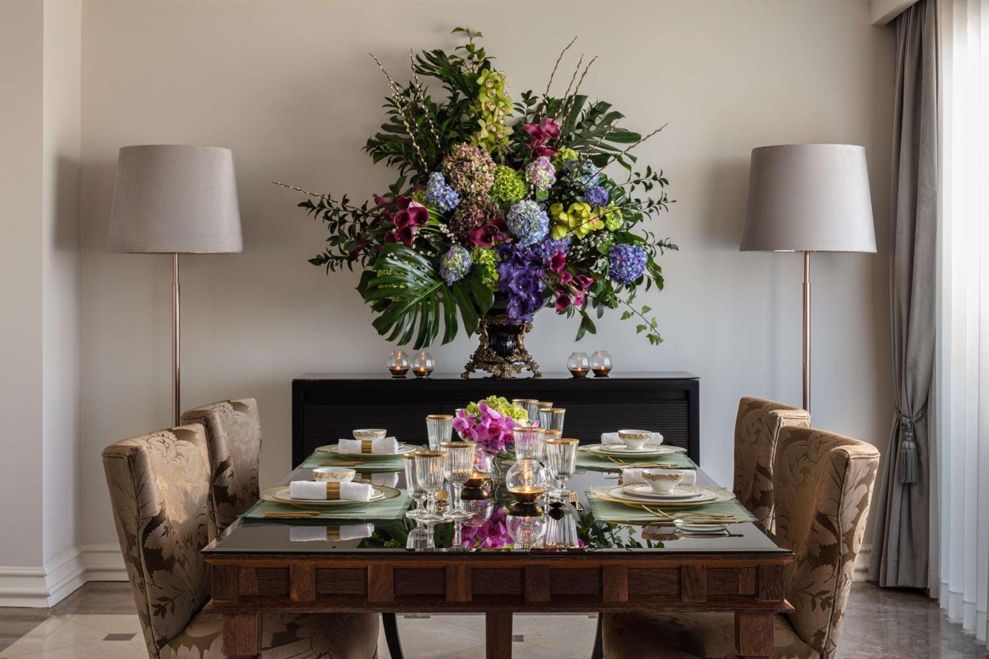 Tivoli Avenida Liberdade Lisboa - A Leading Hotel Of The World Εξωτερικό φωτογραφία A dining room table set for a meal